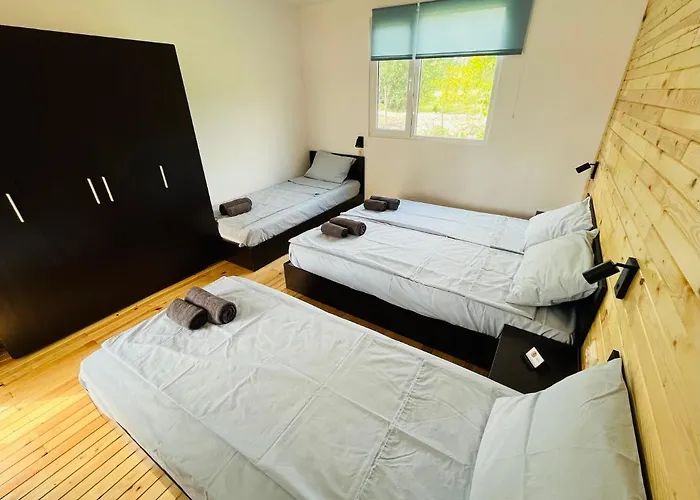 Cozyhut под наем * Chernomorets