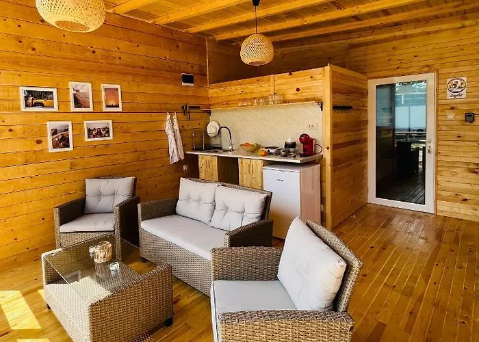 Cozyhut под наем Сasa de vacaciones Chernomorets