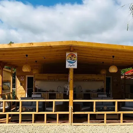 Cozyhut под наем 別荘