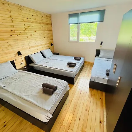 Holiday home Cozyhut под наем *