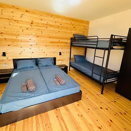 Cozyhut под наем * Chernomorets