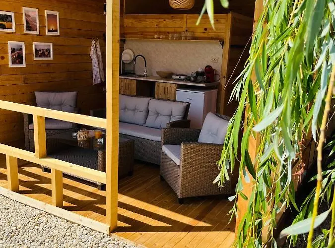 Cozyhut под наем * Chernomorets