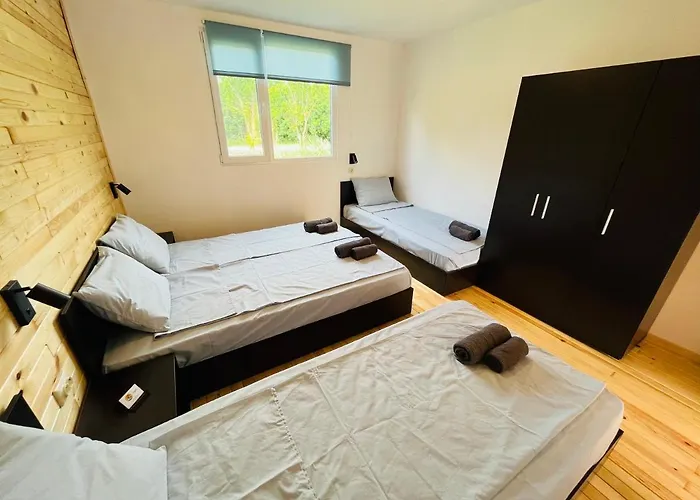 Cozyhut под наем * Chernomorets