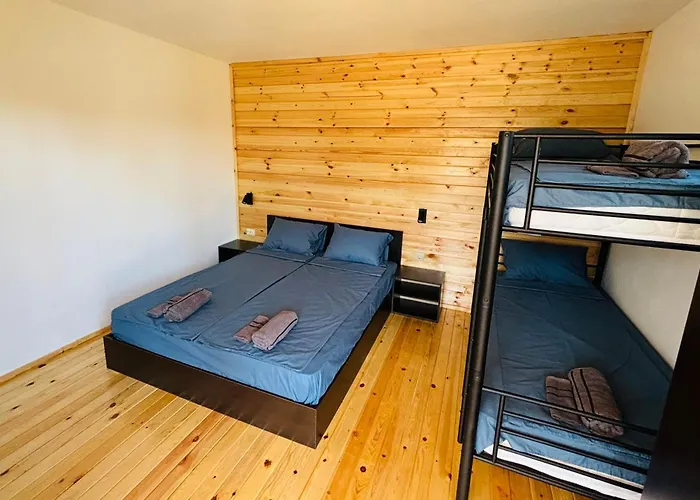 Cozyhut под наем * Chernomorets